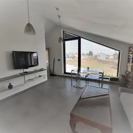 In Kladno With Private Pool בית נופש *