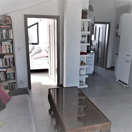 בית נופש In Kladno With Private Pool