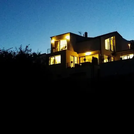 In Kladno With Private Pool בית נופש