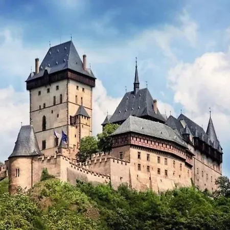 In Kladno With Private Pool בית נופש לאני