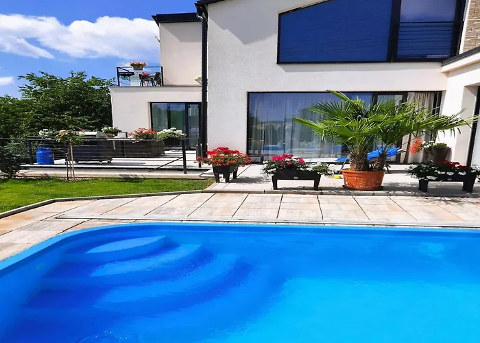 In Kladno With Private Pool Holiday home Lany